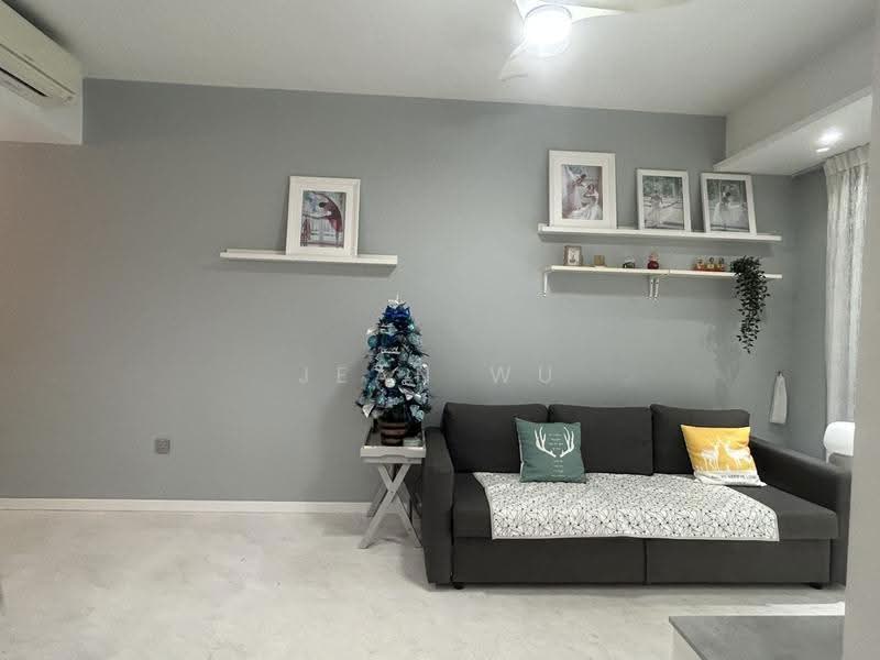Queens Peak, 3 Dundee Road, Alexandra / Commonwealth, 3 Bedrooms, 840 sqft, Condominium For Sale, by Jean Wu, 500268428 - Living Room - PropertyGuru.com.sg