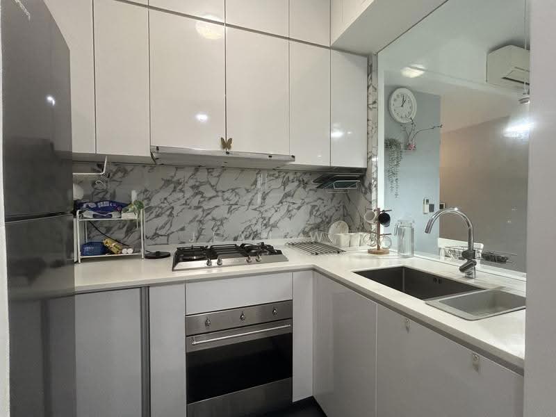 Queens Peak, 3 Dundee Road, Alexandra / Commonwealth, 3 Bedrooms, 840 sqft, Condominium For Sale, by Jean Wu, 500268428 - Kitchen - PropertyGuru.com.sg