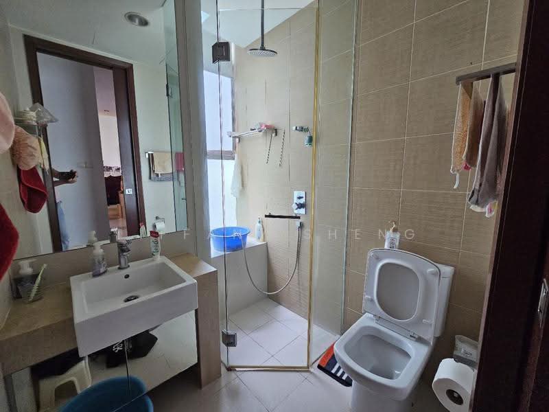 Ventuno Balmoral, 21 Balmoral Road, Tanglin / Holland / Bukit Timah, 3 Bedrooms, 1,313 sqft, Condominium For Sale, by Tiffany Sheng, 500268456 - Bathroom - PropertyGuru.com.sg
