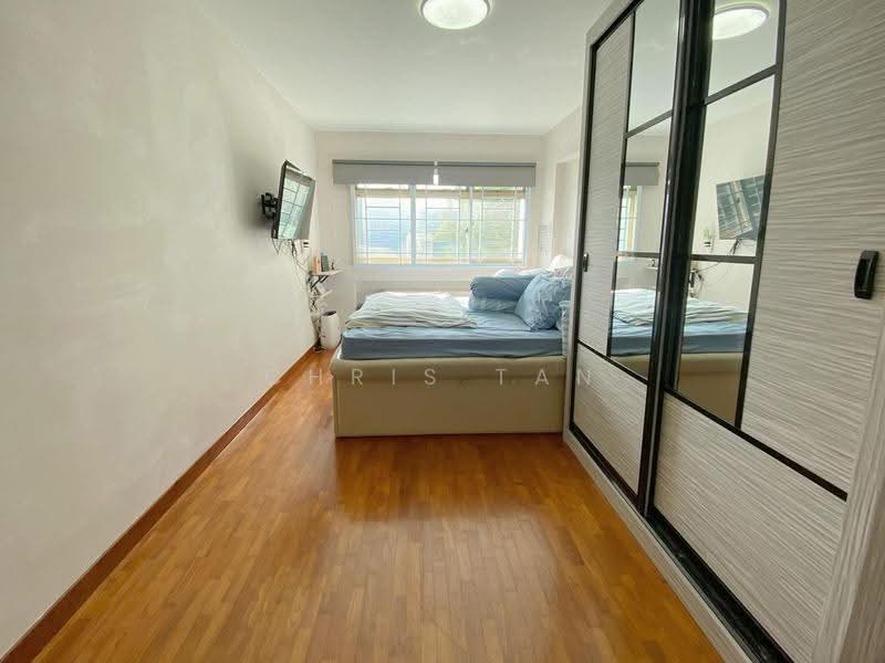 135 Edgedale Plains, 135 Edgedale Plains, Hougang / Punggol / Sengkang, 3 Bedrooms, 1,194 sqft, HDB Flat For Sale, by Chris Tan, 500268464 - Bedroom - PropertyGuru.com.sg