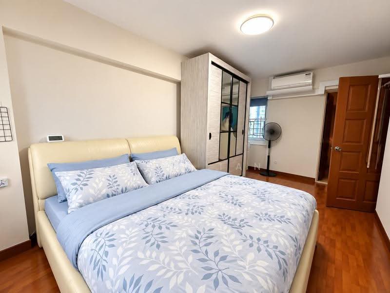 135 Edgedale Plains, 135 Edgedale Plains, Hougang / Punggol / Sengkang, 3 Bedrooms, 1,194 sqft, HDB Flat For Sale, by Chris Tan, 500268464 - Bedroom - PropertyGuru.com.sg