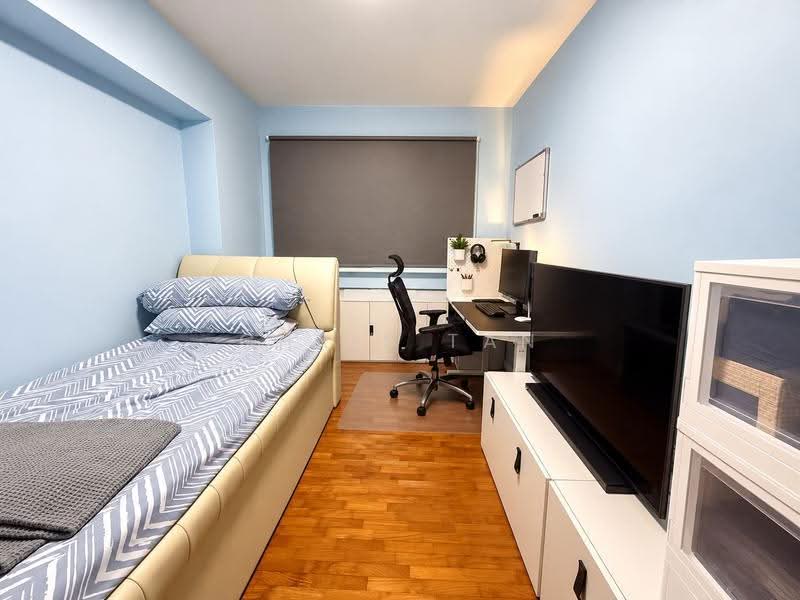 135 Edgedale Plains, 135 Edgedale Plains, Hougang / Punggol / Sengkang, 3 Bedrooms, 1,194 sqft, HDB Flat For Sale, by Chris Tan, 500268464 - Bedroom - PropertyGuru.com.sg