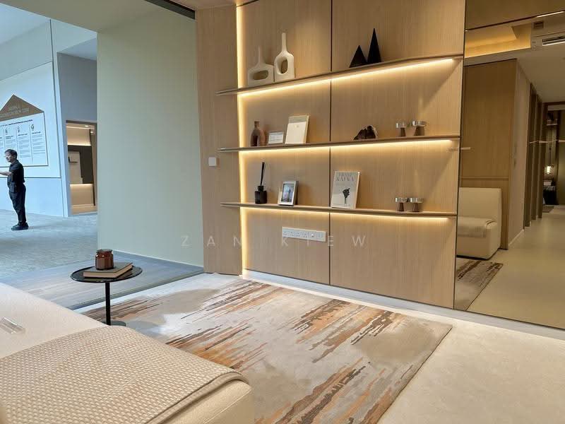Lucerne Grand, Lakeside Drive, Boon Lay / Jurong / Tuas, 3 Bedrooms, 1,001 sqft, Condominium For Sale, by Zan Kiew, 500268516 - Living Room - PropertyGuru.com.sg