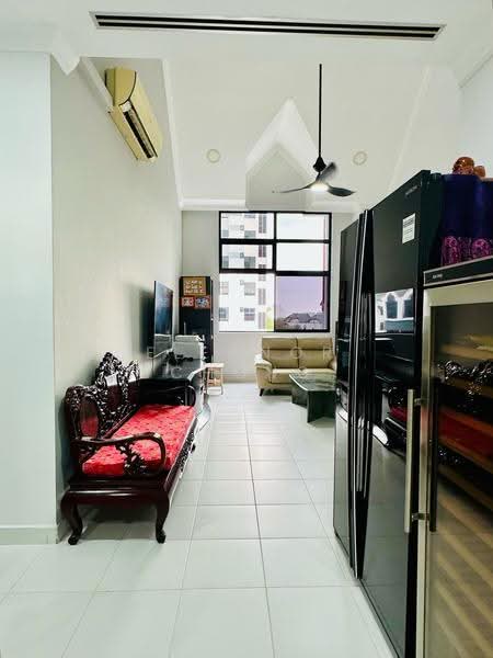 The Summit, 461 Upper East Coast Road, Bedok / Upper East Coast, 3 Bedrooms, 1,249 sqft, Condominium For Sale, by Eleanor Chong, 500268521 - Living Room - PropertyGuru.com.sg