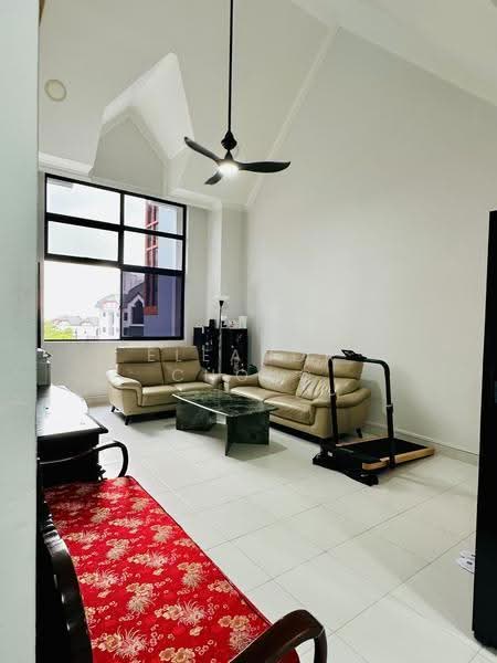 The Summit, 461 Upper East Coast Road, Bedok / Upper East Coast, 3 Bedrooms, 1,249 sqft, Condominium For Sale, by Eleanor Chong, 500268521 - Living Room - PropertyGuru.com.sg