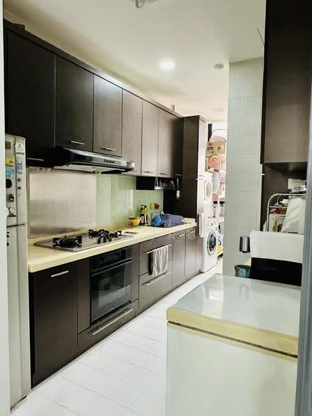 The Summit, 461 Upper East Coast Road, Bedok / Upper East Coast, 3 Bedrooms, 1,249 sqft, Condominium For Sale, by Eleanor Chong, 500268521 - Kitchen - PropertyGuru.com.sg
