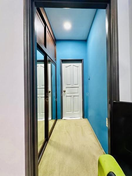 The Summit, 461 Upper East Coast Road, Bedok / Upper East Coast, 3 Bedrooms, 1,249 sqft, Condominium For Sale, by Eleanor Chong, 500268521 - Master Bedroom - PropertyGuru.com.sg