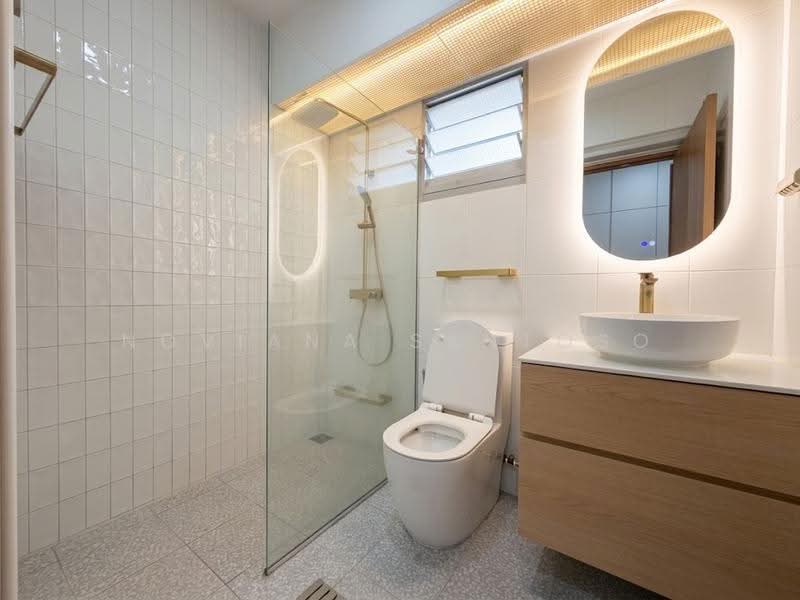 461C Bukit Batok West Avenue 8, 461C Bukit Batok West Avenue 8, Dairy Farm / Bukit Panjang / Choa Chu Kang, 4 Bedrooms, 1,302 sqft, HDB Flat For Sale, by Noviana Santoso, 500268525 - Bathroom - PropertyGuru.com.sg