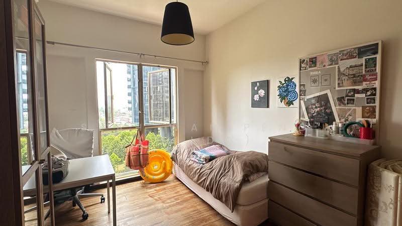 Regent Park, 26 Jalan Lempeng, Buona Vista / West Coast / Clementi New Town, 3 Bedrooms, 1,173 sqft, Condominium For Sale, by Seah Wan Peng (Gilda), 500268530 - Bedroom - PropertyGuru.com.sg