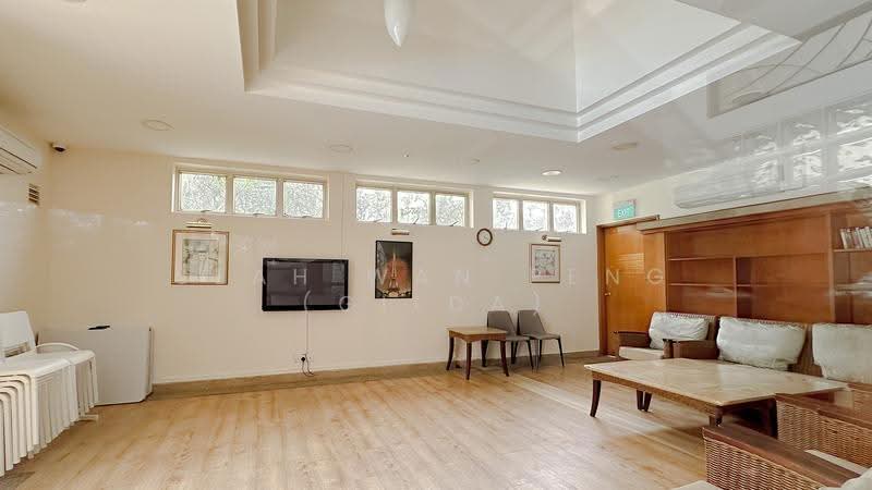 Regent Park, 26 Jalan Lempeng, Buona Vista / West Coast / Clementi New Town, 3 Bedrooms, 1,173 sqft, Condominium For Sale, by Seah Wan Peng (Gilda), 500268530 - Living Room - PropertyGuru.com.sg