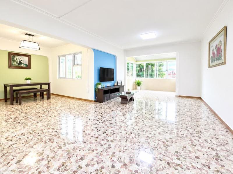 312 Hougang Avenue 5, 312 Hougang Avenue 5, Hougang / Punggol / Sengkang, 3 Bedrooms, 1,431 sqft, HDB Flat For Sale, by Sia Mei Hwan, 500268539 - Living Room - PropertyGuru.com.sg
