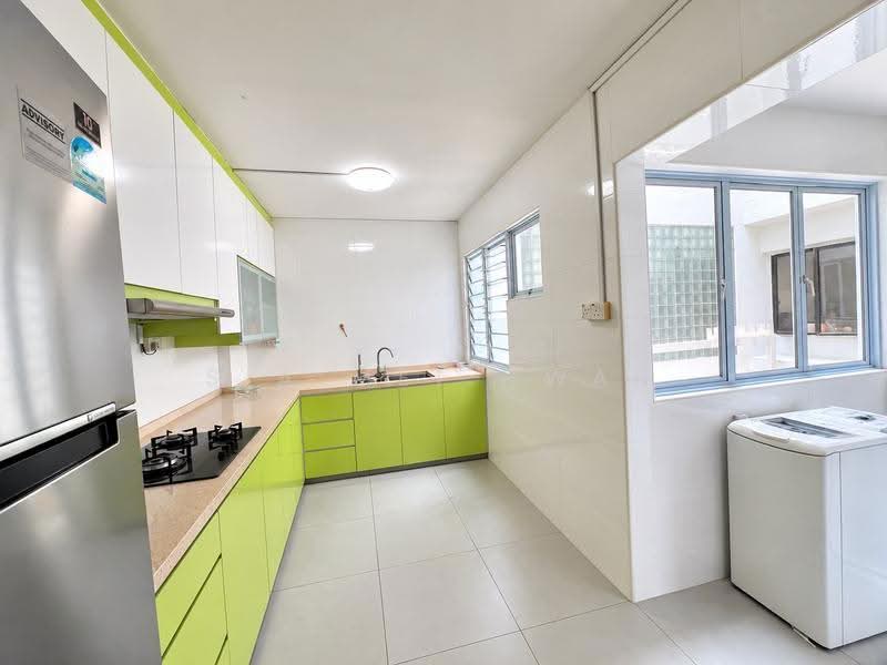 312 Hougang Avenue 5, 312 Hougang Avenue 5, Hougang / Punggol / Sengkang, 3 Bedrooms, 1,431 sqft, HDB Flat For Sale, by Sia Mei Hwan, 500268539 - Kitchen - PropertyGuru.com.sg
