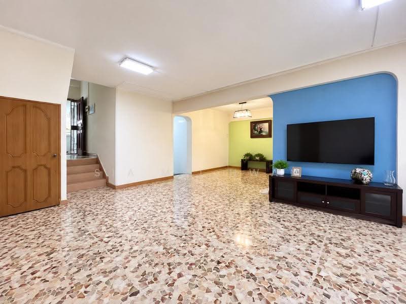 312 Hougang Avenue 5, 312 Hougang Avenue 5, Hougang / Punggol / Sengkang, 3 Bedrooms, 1,431 sqft, HDB Flat For Sale, by Sia Mei Hwan, 500268539 - Living Room - PropertyGuru.com.sg