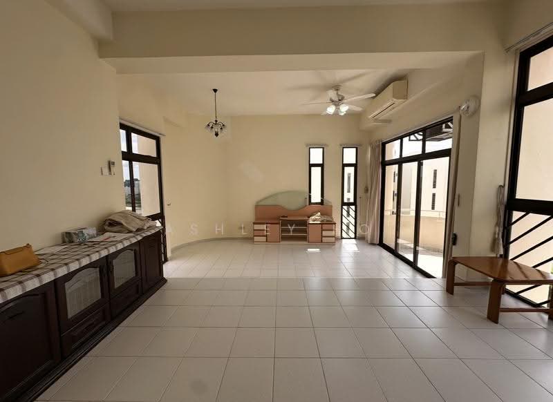 Cashew Heights, 85 Cashew Road, Dairy Farm / Bukit Panjang / Choa Chu Kang, 3 Bedrooms, 1,227 sqft, Condominium For Rent, by Ashley Ho, 500268540 - Living Room - PropertyGuru.com.sg