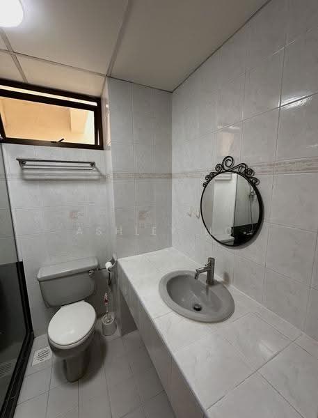 Cashew Heights, 85 Cashew Road, Dairy Farm / Bukit Panjang / Choa Chu Kang, 3 Bedrooms, 1,227 sqft, Condominium For Rent, by Ashley Ho, 500268540 - Bathroom - PropertyGuru.com.sg