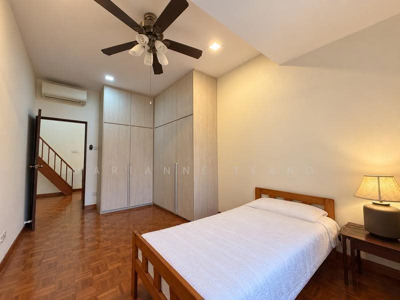 Leith Park, Leith Park | Leith Road | Rosyth Road | Philips Avenue | Chepstow Close | Ripley Crescent | Brighton Crescent | Brighton Avenue | Marlene Avenue | St Helier's Avenue | Serangoon Garden Way | Kovan, Hougang / Punggol / Sengkang, 4 Bedrooms, 3,000 sqft, Corner Terrace For Rent, by Marianne Terng, 500268541 - Bedroom - PropertyGuru.com.sg