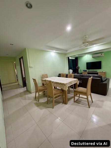 669A Jurong West Street 64, 669A Jurong West Street 64, Boon Lay / Jurong / Tuas, 4 Bedrooms, 1,399 sqft, HDB Flat For Sale, by Lorna Tan, 500268549 - Dining Rm & walkway - PropertyGuru.com.sg
