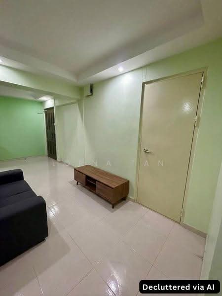 669A Jurong West Street 64, 669A Jurong West Street 64, Boon Lay / Jurong / Tuas, 4 Bedrooms, 1,399 sqft, HDB Flat For Sale, by Lorna Tan, 500268549 - Entrance & Bomb Shelter - PropertyGuru.com.sg