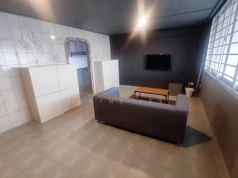 336 Ubi Avenue 1, 336 Ubi Avenue 1, Eunos / Geylang / Paya Lebar, 3 Bedrooms, 893 sqft, HDB Flat For Sale, by Karine Lee, 500268553 - Living Room - PropertyGuru.com.sg