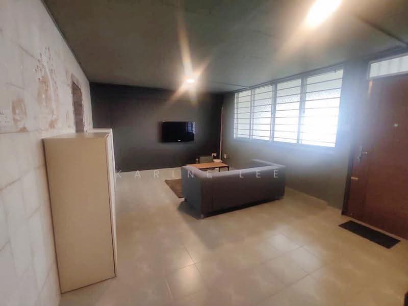 336 Ubi Avenue 1, 336 Ubi Avenue 1, Eunos / Geylang / Paya Lebar, 3 Bedrooms, 893 sqft, HDB Flat For Sale, by Karine Lee, 500268553 - Living Room - PropertyGuru.com.sg
