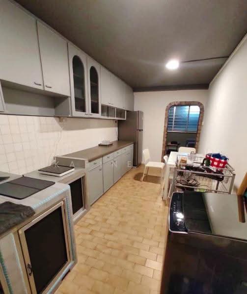 336 Ubi Avenue 1, 336 Ubi Avenue 1, Eunos / Geylang / Paya Lebar, 3 Bedrooms, 893 sqft, HDB Flat For Sale, by Karine Lee, 500268553 - Kitchen - PropertyGuru.com.sg
