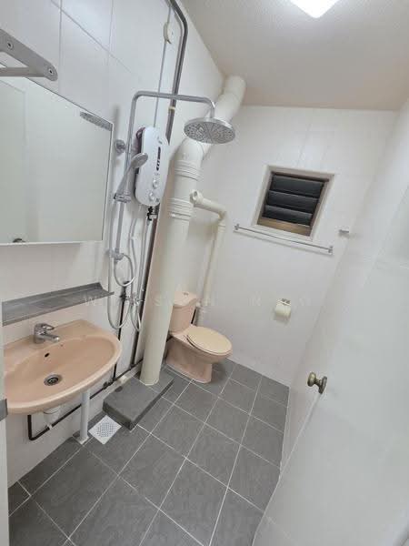 232 Pending Road, 232 Pending Road, Dairy Farm / Bukit Panjang / Choa Chu Kang, 2 Bedrooms, 721 sqft, HDB Flat For Sale, by Wilson Neo, 500268577 - PropertyGuru.com.sg