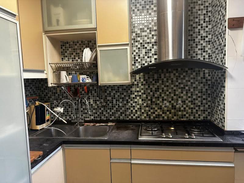 5 Farrer Road, 5 Farrer Road, Tanglin / Holland / Bukit Timah, Room Rental, 150 sqft, HDB Flat For Rent, by Ricky Ngo 瑞奇, 500268581 - Kitchen - PropertyGuru.com.sg