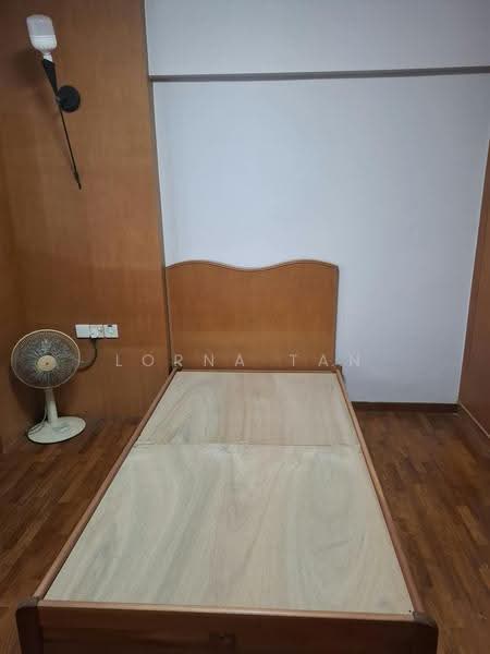 407 Hougang Avenue 10, 407 Hougang Avenue 10, Hougang / Punggol / Sengkang, Room Rental, 120 sqft, HDB Flat For Rent, by Lorna Tan, 500268585 - Bedroom - PropertyGuru.com.sg