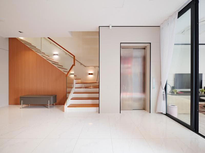 ✦ GIANT ✦ Almost New Move In Ready Semi-D 2.5sty with Pool Lift EV I Near Kembangan MRT B, Almost New! Rebuilt Huge Build Semi D w Lift Multi Gen Living, Eunos / Geylang / Paya Lebar, 7 Bedrooms, 5,678 sqft, Semi-Detached House For Sale, by Val Lin, 500268614 - Entrance - PropertyGuru.com.sg