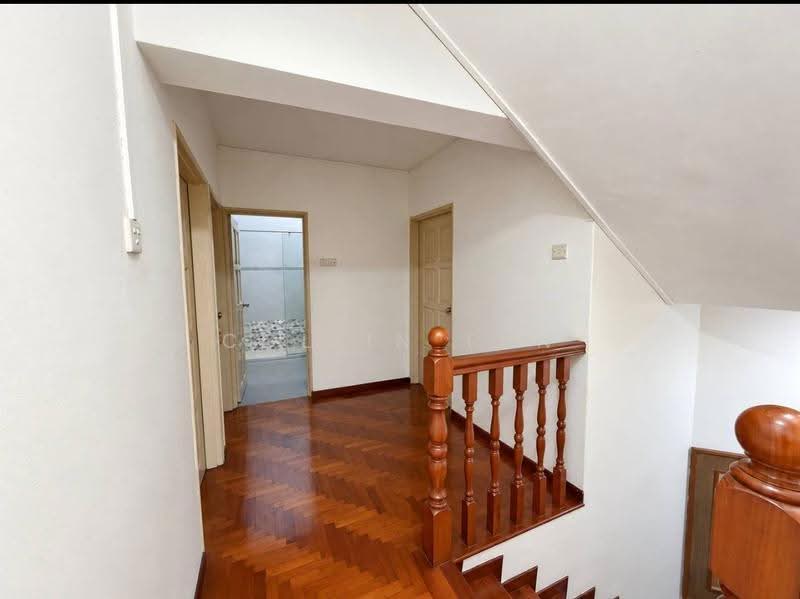 SPACIOUS 2.5-STOREY INTER-TERRACE IN KEMBANGAN ESTATE, Eunos / Geylang / Paya Lebar, 5 Bedrooms, 4,500 sqft, Terraced House For Sale, by Collin Tan, 500268617 - PropertyGuru.com.sg
