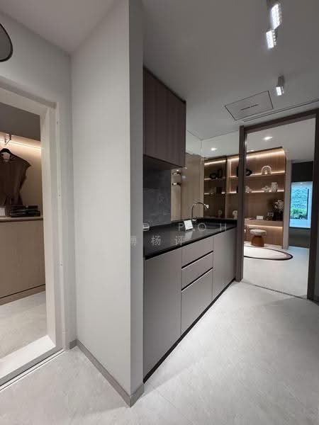 Lucerne Grand, Lakeside Drive, Boon Lay / Jurong / Tuas, 3 Bedrooms, 1,001 sqft, Condominium For Sale, by Brad Poh 傅杨评, 500268622 - Kitchen - PropertyGuru.com.sg