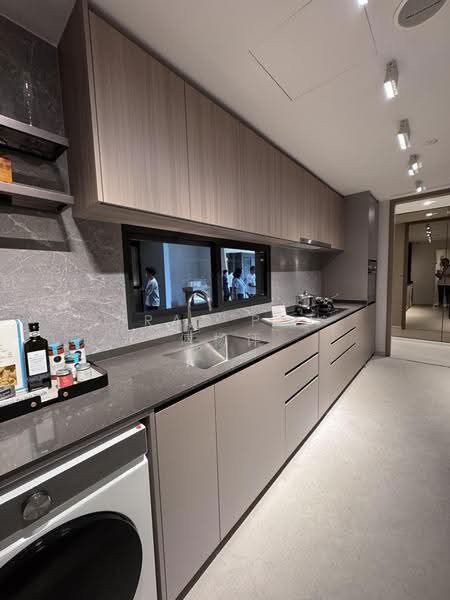Lucerne Grand, Lakeside Drive, Boon Lay / Jurong / Tuas, 4 Bedrooms, 1,432 sqft, Condominium For Sale, by Brad Poh 傅杨评, 500268623 - Kitchen - PropertyGuru.com.sg