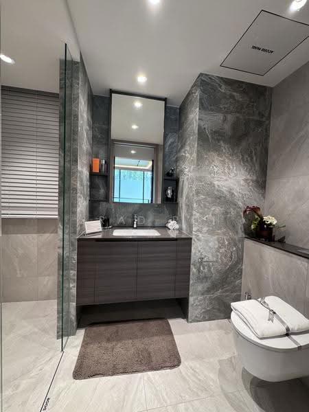 Lucerne Grand, Lakeside Drive, Boon Lay / Jurong / Tuas, 4 Bedrooms, 1,432 sqft, Condominium For Sale, by Brad Poh 傅杨评, 500268623 - Bathroom - PropertyGuru.com.sg