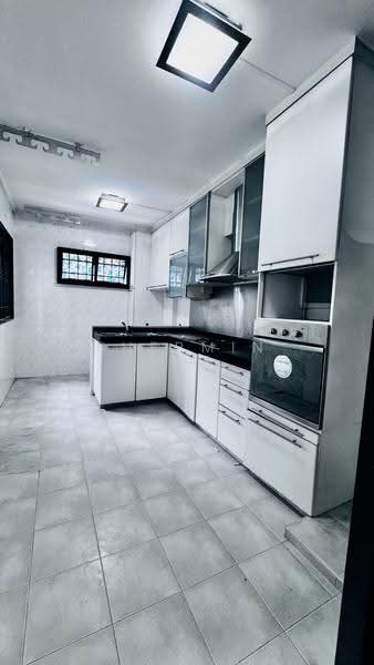121 Sengkang East Way, Sengkang East Way, 3 Bedrooms, 1,184 sqft, HDB Flat For Sale, by Shermin Lim, 500268628 - PropertyGuru.com.sg