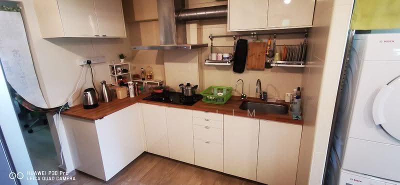 215 Boon Lay Place, 215 Boon Lay Place, Boon Lay / Jurong / Tuas, 2 Bedrooms, 710 sqft, HDB Flat For Sale, by Alex Lim, 500268634 - Kitchen - PropertyGuru.com.sg
