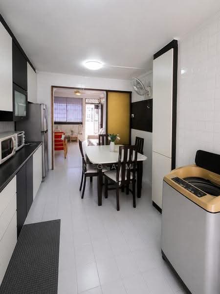 725 Yishun Street 71, 725 Yishun Street 71, Sembawang / Yishun, 2 Bedrooms, 797 sqft, HDB Flat For Rent, by Phyllis Ngam, 500268636 - Kitchen - PropertyGuru.com.sg