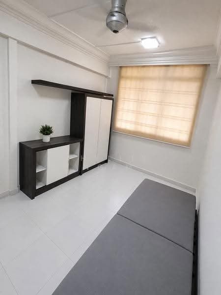725 Yishun Street 71, 725 Yishun Street 71, Sembawang / Yishun, 2 Bedrooms, 797 sqft, HDB Flat For Rent, by Phyllis Ngam, 500268636 - Bedroom - PropertyGuru.com.sg