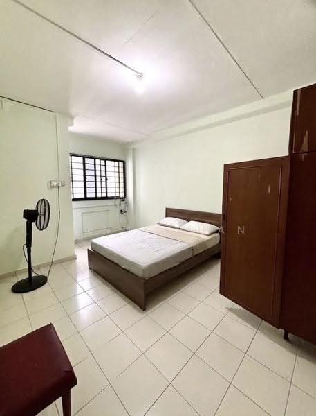 695 Hougang Street 61, 695 Hougang Street 61, Hougang / Punggol / Sengkang, Room Rental, 250 sqft, HDB Flat For Rent, by Mandy Chan, 500268642 - Bedroom - PropertyGuru.com.sg