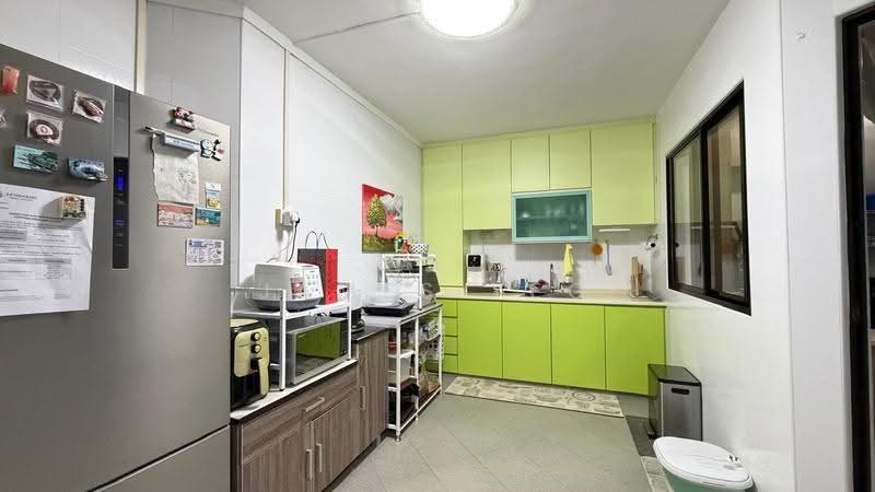 114 Rivervale Walk, 114 Rivervale Walk, Hougang / Punggol / Sengkang, 3 Bedrooms, 1,313 sqft, HDB Flat For Sale, by James Yeo, 500268647 - Kitchen - PropertyGuru.com.sg