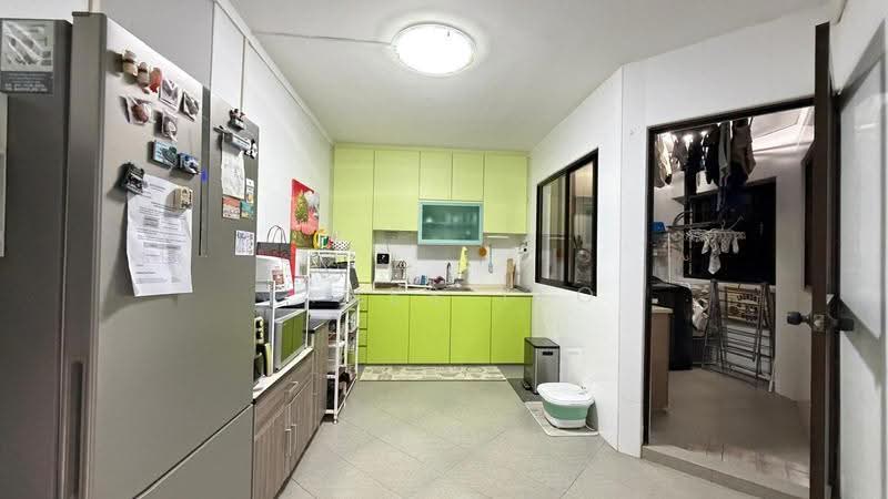 114 Rivervale Walk, 114 Rivervale Walk, Hougang / Punggol / Sengkang, 3 Bedrooms, 1,313 sqft, HDB Flat For Sale, by James Yeo, 500268647 - Kitchen - PropertyGuru.com.sg