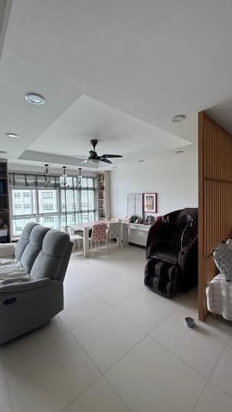 471B Upper Serangoon Crescent, 471B Upper Serangoon Crescent, Hougang / Punggol / Sengkang, 3 Bedrooms, 1,206 sqft, HDB Flat For Sale, by Dave Lim, 500268648 - Living Room - PropertyGuru.com.sg