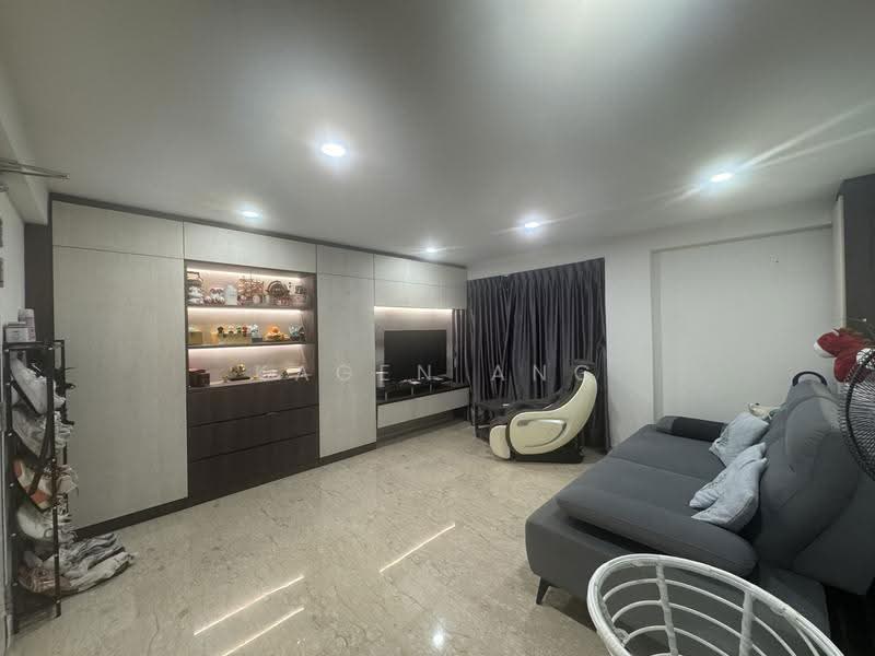 317 Serangoon Avenue 2, 317 Serangoon Avenue 2, Hougang / Punggol / Sengkang, 5 Bedrooms, 1,650 sqft, HDB Flat For Sale, by Kagen Ang, 500268663 - Living Room - PropertyGuru.com.sg