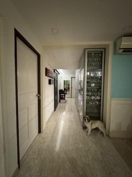 317 Serangoon Avenue 2, 317 Serangoon Avenue 2, Hougang / Punggol / Sengkang, 5 Bedrooms, 1,650 sqft, HDB Flat For Sale, by Kagen Ang, 500268663 - Corridor - PropertyGuru.com.sg