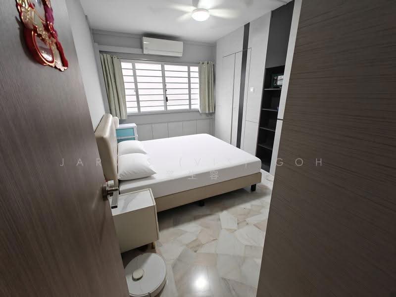 282 Toh Guan Road, 282 282, Boon Lay / Jurong / Tuas, 3 Bedrooms, 968 sqft, HDB Flat For Sale, by Jarvis (Vis) Goh 吴生容, 500268676 - Bedroom - PropertyGuru.com.sg