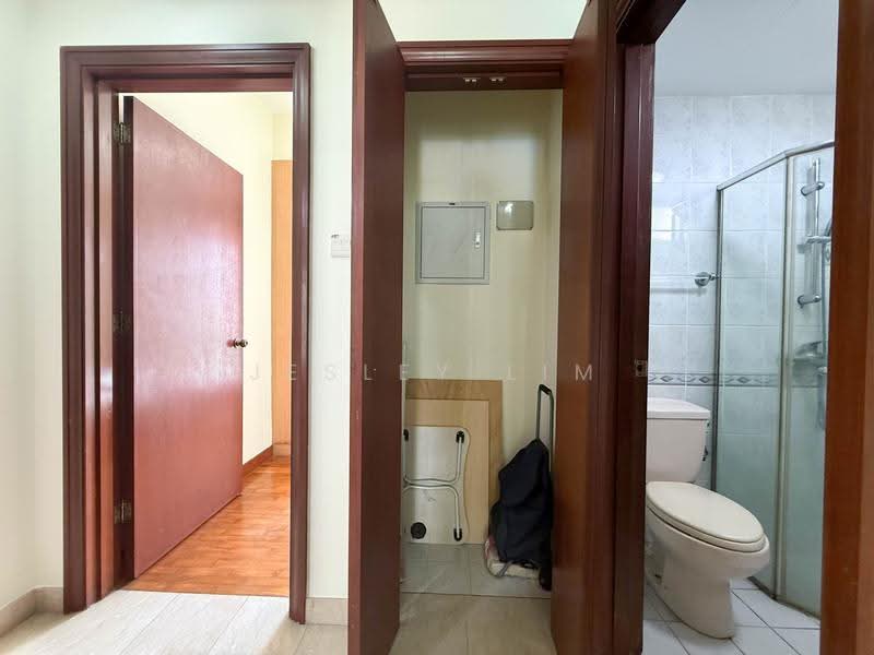 Hazel Park Condo, 15 Hazel Park Condo, Dairy Farm / Bukit Panjang / Choa Chu Kang, 2 Bedrooms, 980 sqft, Condominium For Sale, by Jesley Lim, 500268677 - Bathroom - PropertyGuru.com.sg