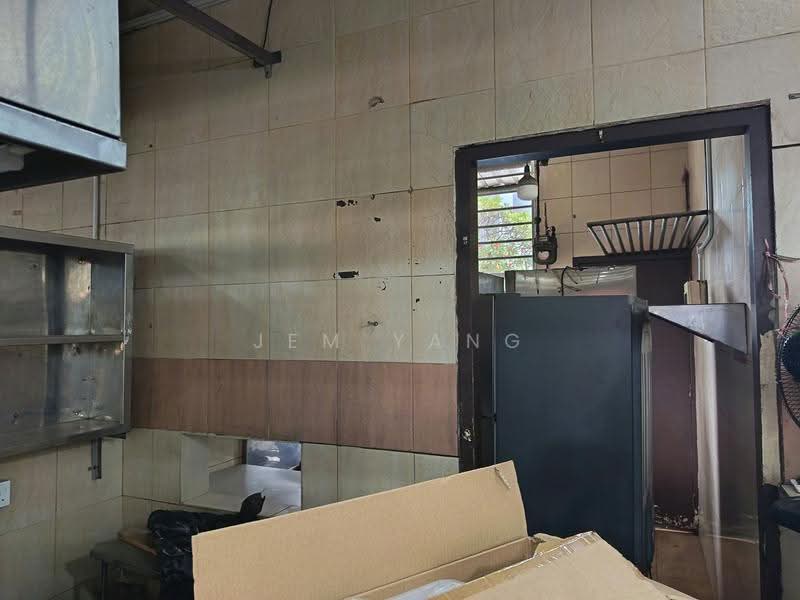 Food Court Stall, Boon Lay / Jurong / Tuas, 150 sqft, Food & Beverage For Rent, by Jem Yang, 500268684 - Kitchen - CommercialGuru.com.sg