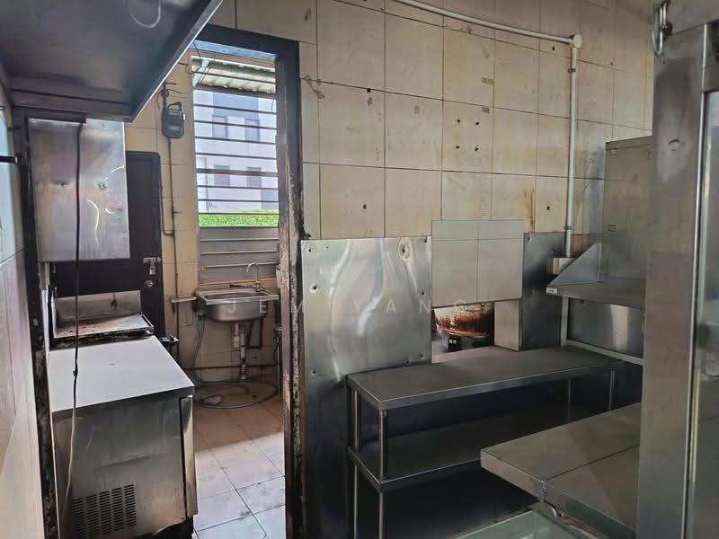 Food Court Stall, Boon Lay / Jurong / Tuas, 150 sqft, Food & Beverage For Rent, by Jem Yang, 500268684 - Kitchen - CommercialGuru.com.sg