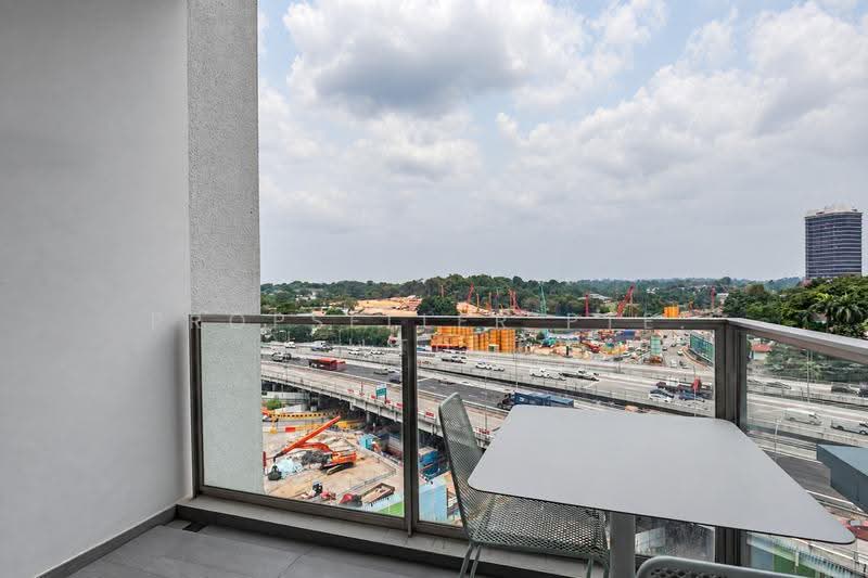 Cube 8, 376 Thomson Road, Newton / Novena, 1 Bedroom, 560 sqft, Condominium For Sale, by Kit Toh, 500268696 - Balcony - PropertyGuru.com.sg