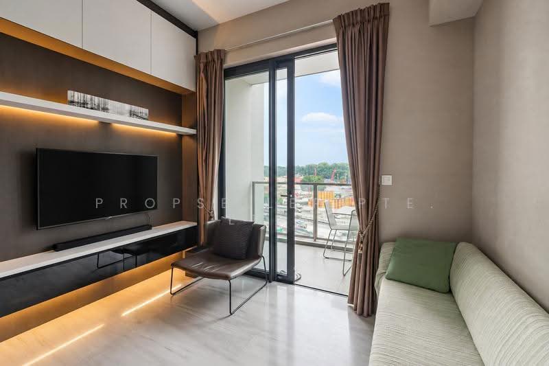 Cube 8, 376 Thomson Road, Newton / Novena, 1 Bedroom, 560 sqft, Condominium For Sale, by Kit Toh, 500268696 - Living Room - PropertyGuru.com.sg