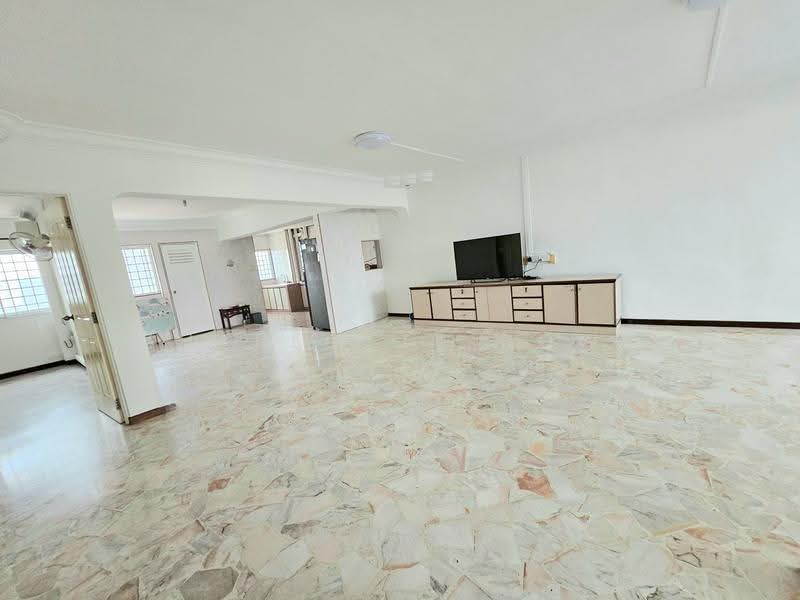 46 Lengkok Bahru, 46 Lengkok Bahru, Alexandra / Commonwealth, 3 Bedrooms, 1,445 sqft, HDB Flat For Rent, by Charlotte Howe, 500268707 - PropertyGuru.com.sg